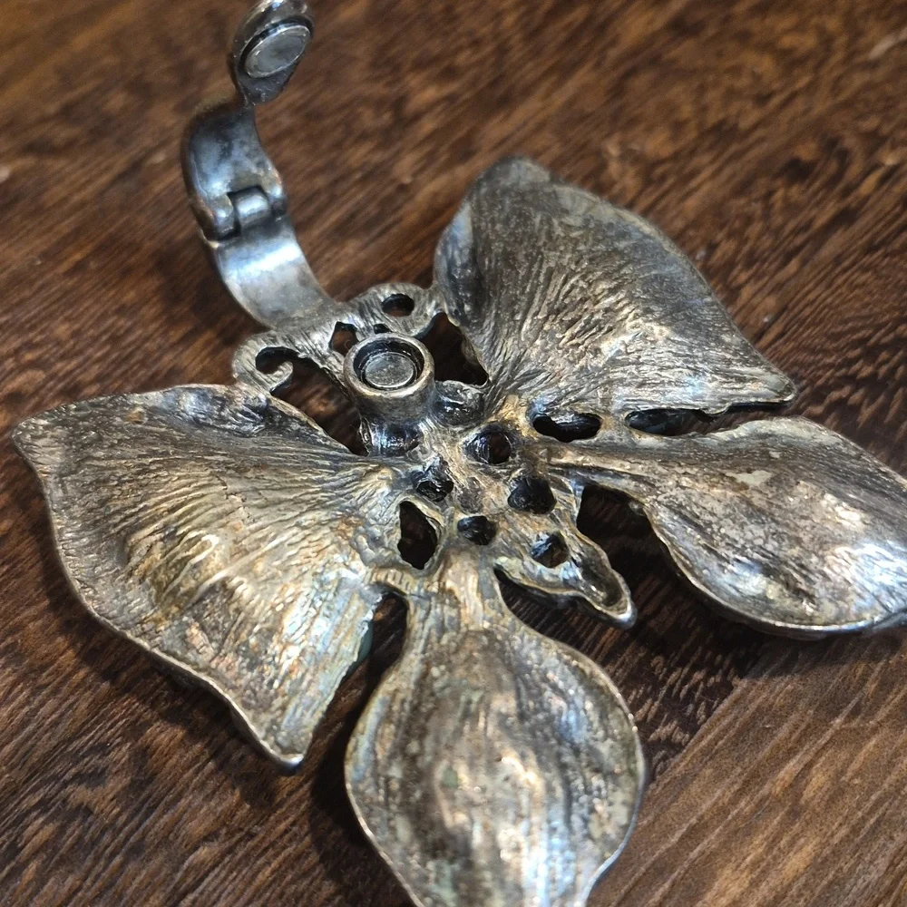 Vtg Turquoise & Rhinestone Embellished Silver Tone Butterfly Necklace Pendant - Picture 7 of 9